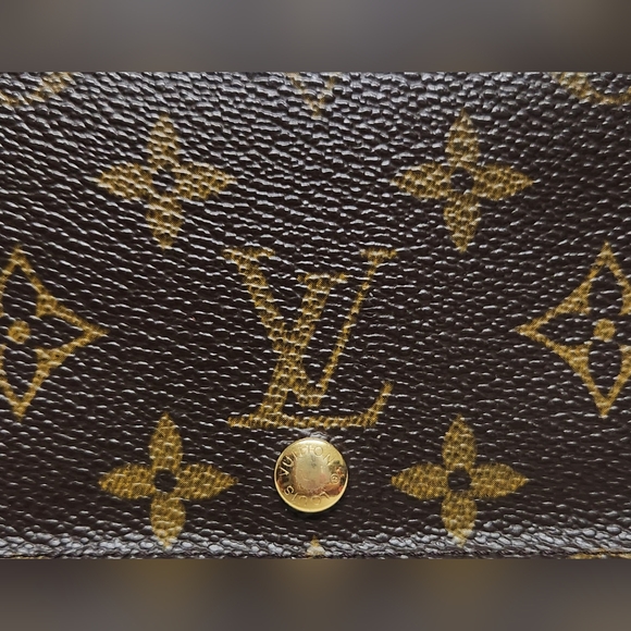 LOUIS VUITTON Monogram Bifold Wallet CT1003 - Picture 8 of 16